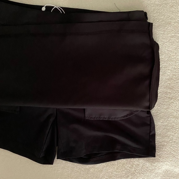 Greg Norman Ladies Golf Skort, Size 2, NWT - Picture 5 of 7